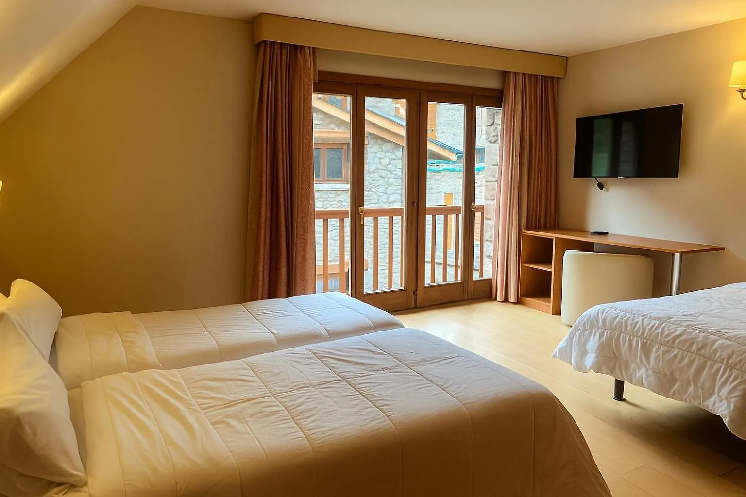 Hotel Segle XX Ransol